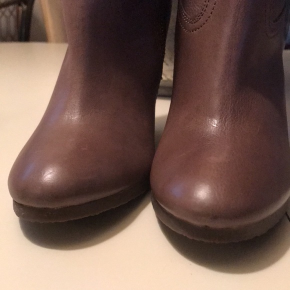 New COACH Brown Gold Leather “Dorthy” Boots - Picture 11 of 13